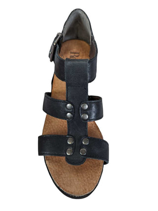 R Leather Strappy
