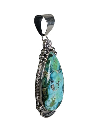 R SS Stone Pendant