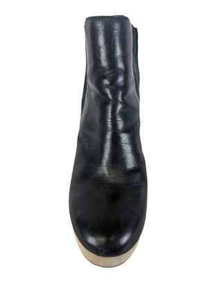 R Wooden Block Heel