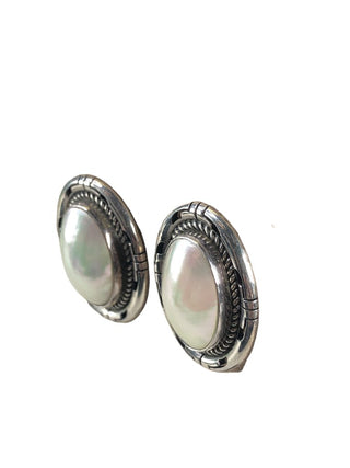 SS MOP Oval Earrings