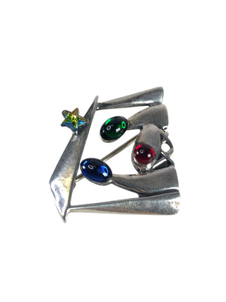 SS Stone Nativity Pin