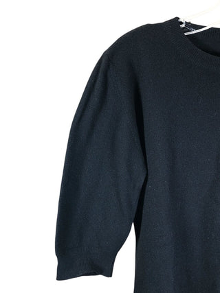 Crew neck 3/4 sleeve banded bottom