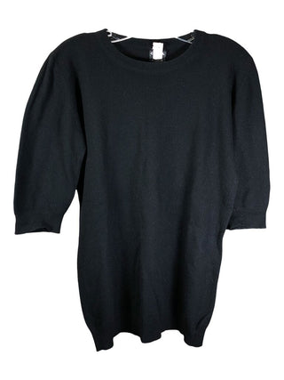 Crew neck 3/4 sleeve banded bottom