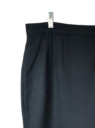 Wool silk lined back zip 3 gld buttons on back slit pencil