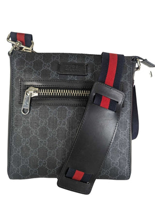 GG Supreme Small Messenger Bag