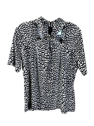 SS knit with peek a boo neck