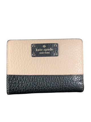 Pebbled leather Colorblock Front Snap