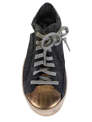 Glittery Lace Up