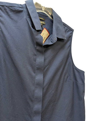 Sleeveless Collared