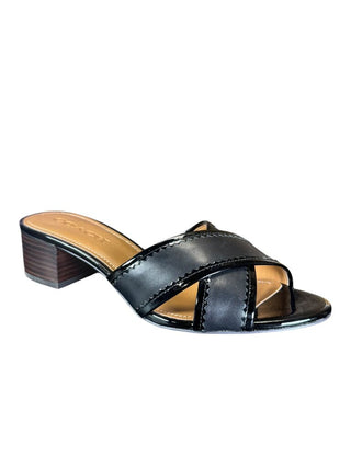 Murielle Low heel patent trim