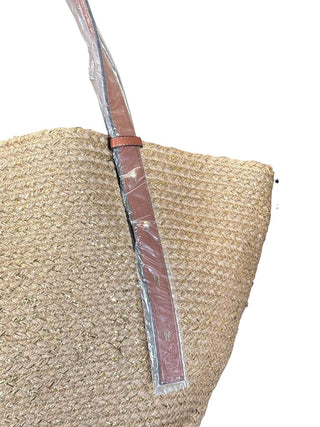 NWT woven straw w/faux leather straps/pocket tote