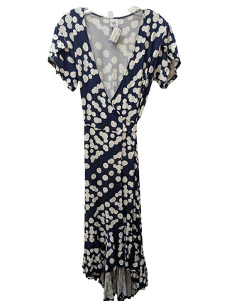 Polka Dot Short Sleeve Wrap