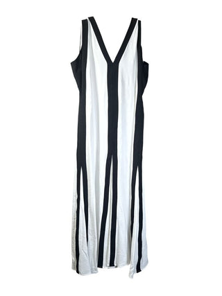 NWT Sleeveless maxi back zip