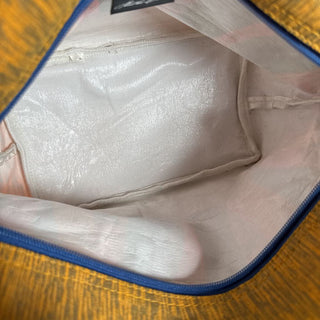 Zip top tote