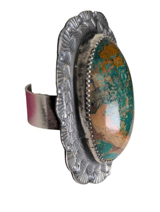 SS Signed Tawney W Stone Ring w/etched edges