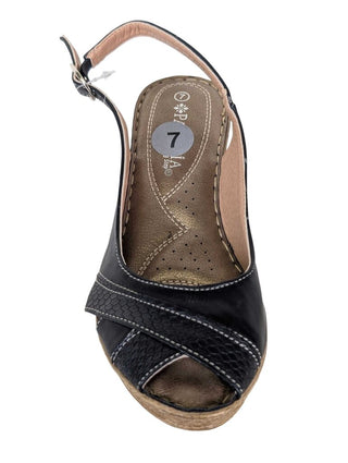 NWT Textured Snake-Skin Style Wedge