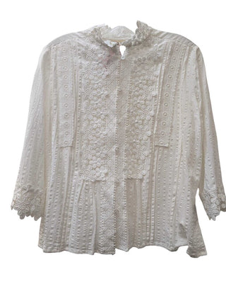 3/4 Sleeve Floral Embroidery Button Up