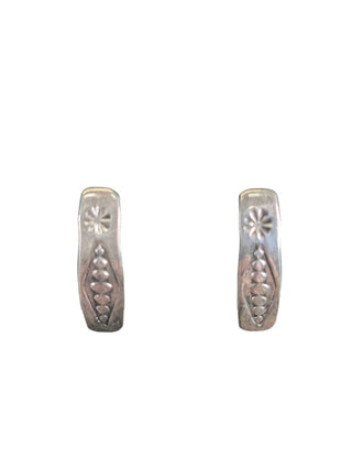 SS Etched Bar Post Earrings