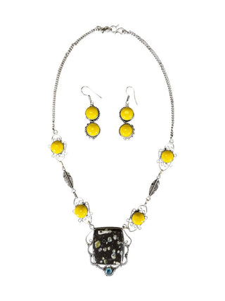 Silver Stone Necklace w/Earrings