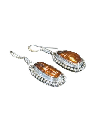 Silver Stone Necklace w/Earrings