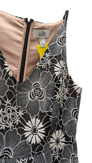 Strapless V Neck Embroidered Floral Flare