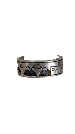SS Storyteller Band Ring