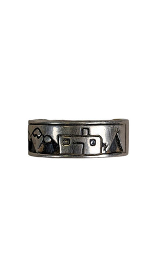 SS Storyteller Band Ring