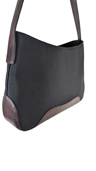 Shoulder