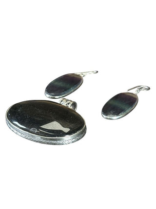 Silver/stone pendant and earrings