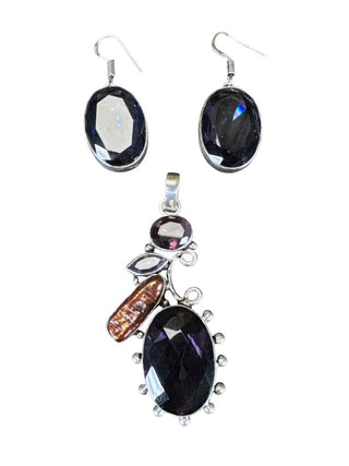 Silver/stone pendant and earrings