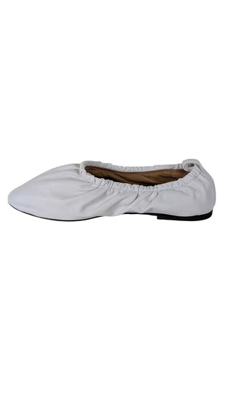 NWT Leather Scrunch Flat MSRP $145 w/box