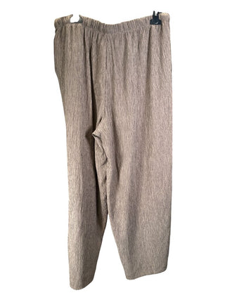 NWT Wide Leg Crinkle Pull On