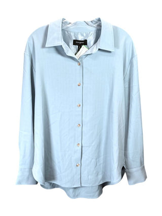 NWT Button Front