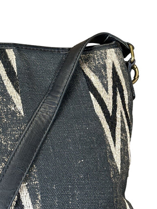 Woven fabric shoulder bag