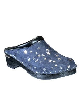 Suede clogs w/stars