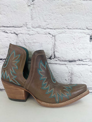 R Dixon Embroidered Western Boots Retails: $184