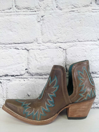 R Dixon Embroidered Western Boots Retails: $184