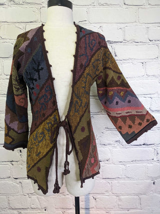 R Knitty Tie Front