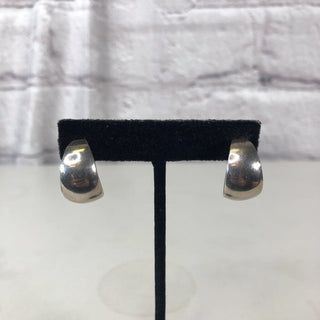 R Sterling hoop earrings