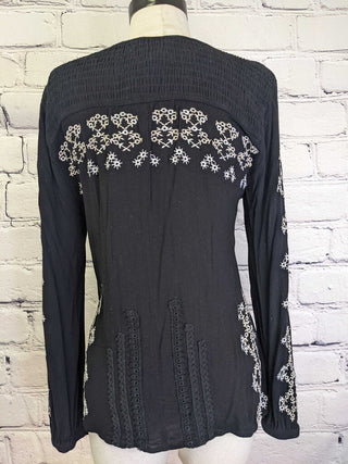 R Embroidered V-Neck