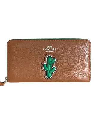R Leather Saguaro ZIp Around Wallet
