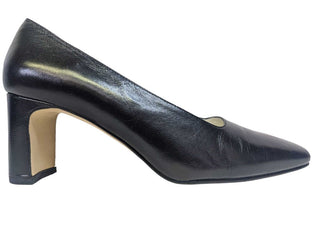 R Square Toe Pump