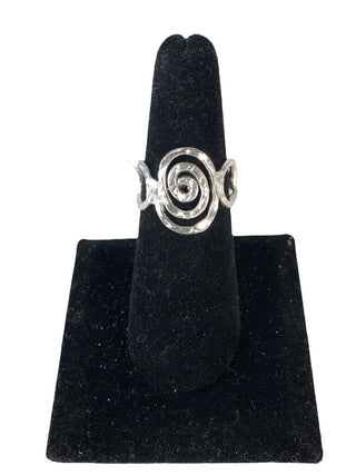 R Sterling swirl ring