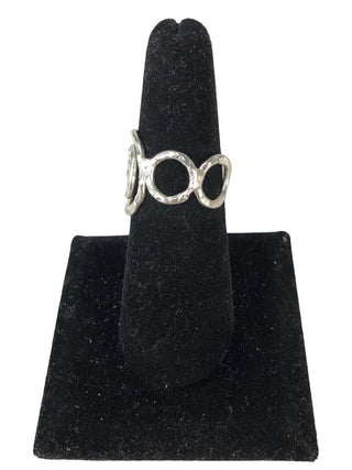 R Sterling swirl ring