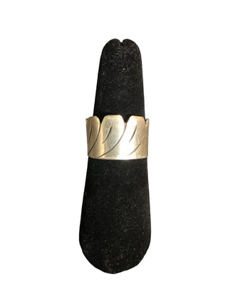 R Sterling cutout edge ring