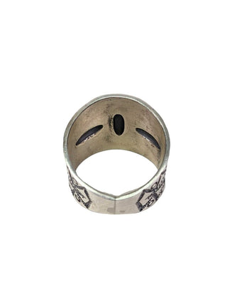 R sterling etched band ring