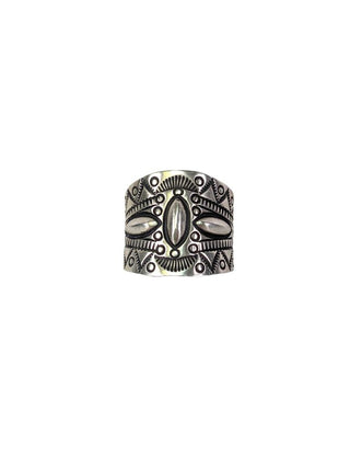 R sterling etched band ring