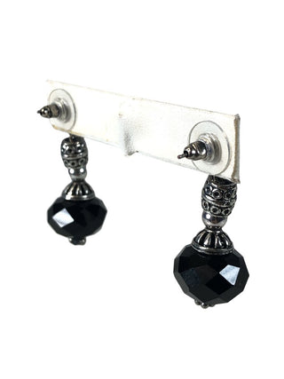 R Costume bead earrings