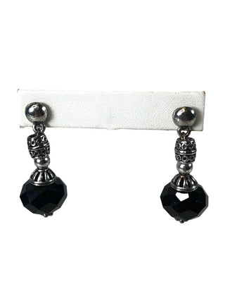 R Costume bead earrings