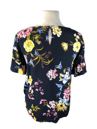 R Floral pullover top